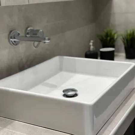 Elite With Private Parking 아파트 *