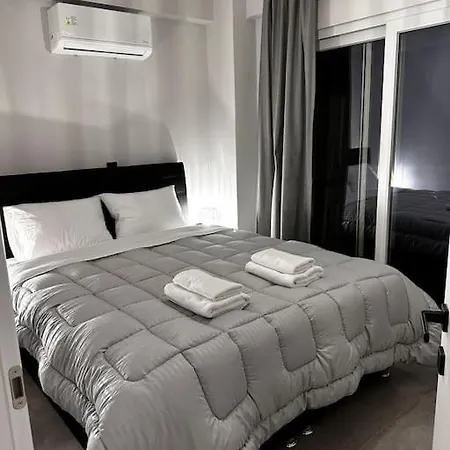 Daire Elite With Private Parking Kavala