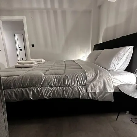 Daire Elite With Private Parking Kavala