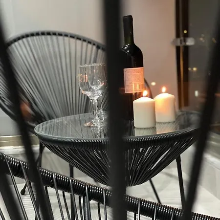 Elite With Private Parking * 카발라