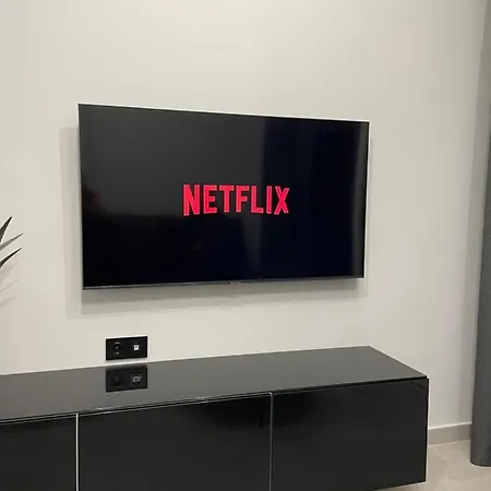 아파트 Elite With Private Parking *