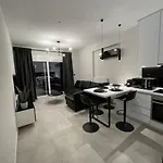 Elite With Private Parking Apartman Kavála
