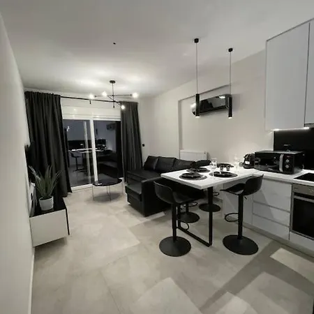 Elite With Private Parking דירה קאבאלה