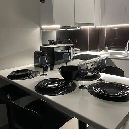 Elite With Private Parking * קאבאלה