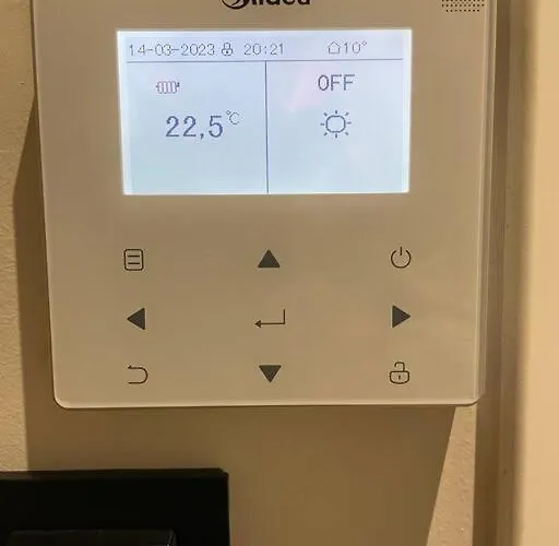 Elite With Private Parking *